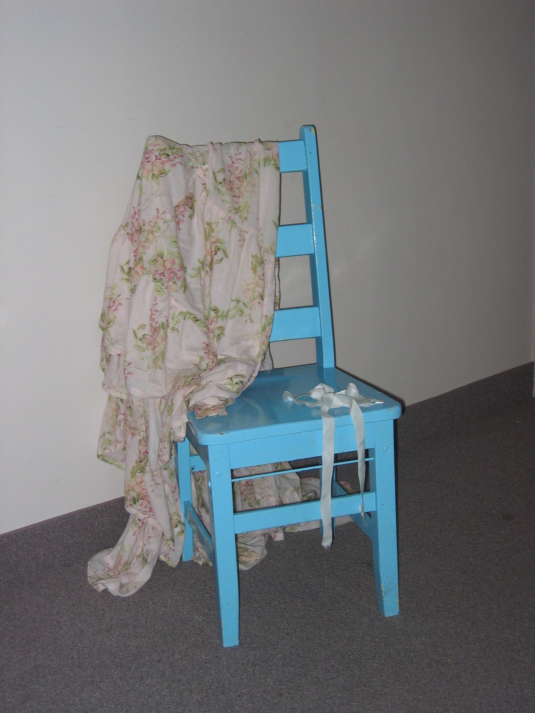 bluechair2.jpg